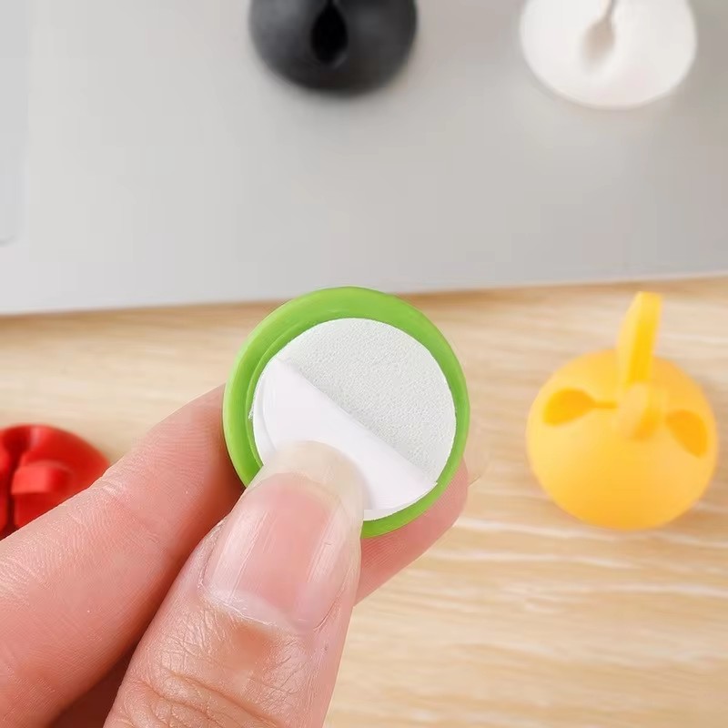 Lindo Administrador de Cables  - Cable Staple Clip reseña y precio